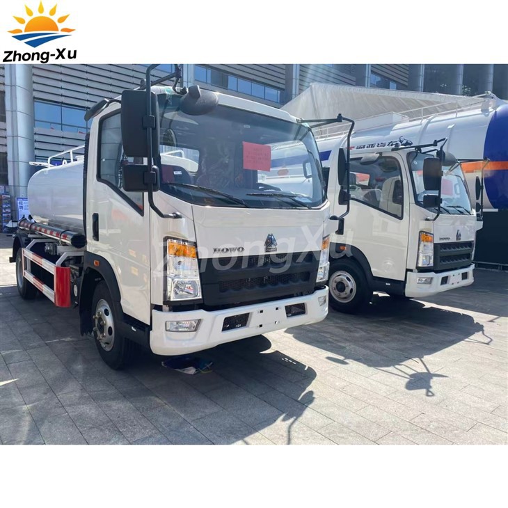 HOWO 5000 Liters Water Tank Truck factory